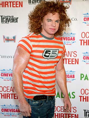 awww.aolcdn.com_red_galleries_carrot_top_celeb_400a062807.jpg