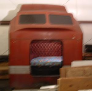 awww.buyandselltrucksleepers.com_zoose_zoose_data_buyandsell_images_main_352.JPG