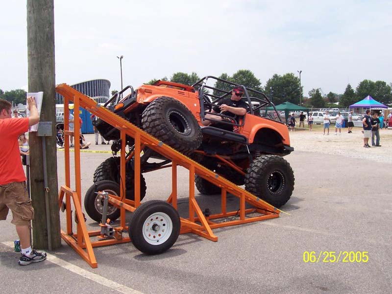 awww.cnc4x4.org_artlilley_truckshow1.jpg