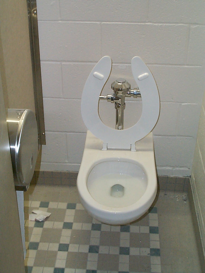 awww.csh.rit.edu__grahams_nrh_full_Crapper.jpg