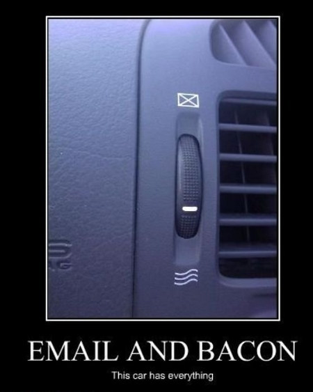 awww.geekologie.com_2010_05_19_email_and_bacon.jpg