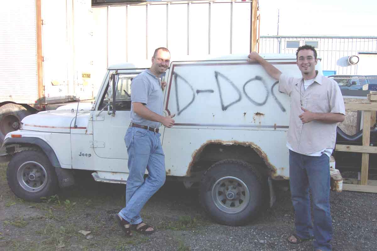 awww.kateanderic.com_jeep_ejthumbsup2.JPG