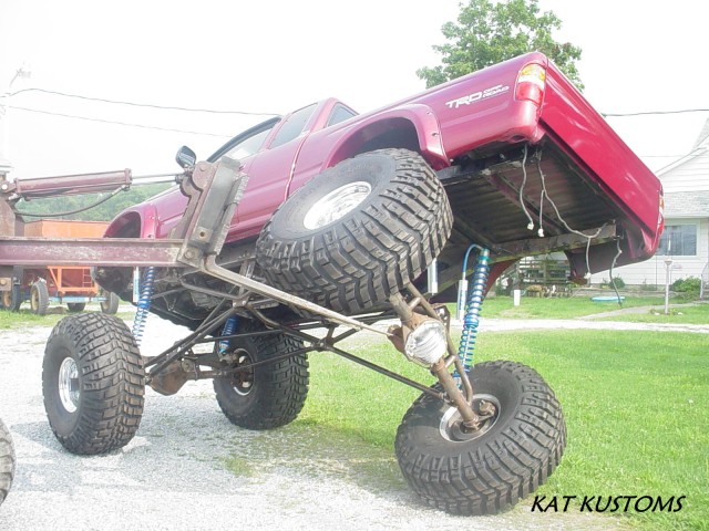 awww.katkustoms.com_projects_albums_Tacoma_DSC05950.sized.jpg