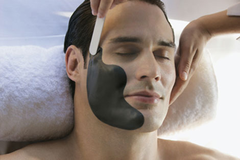 awww.muddayspa.com.au_media_4130_Pevonia_July_2013_Man_Receiving_Mud_Mask_Treatment.jpg