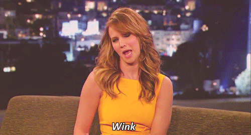 awww.reactiongifs.com_r_wink1.gif