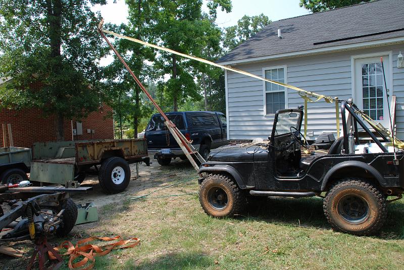 awww.sanlee.com_jeep_S250camper_S250_files_jeepcrane.jpg