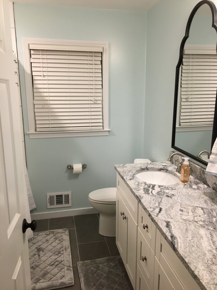 Bathroom 3.JPG