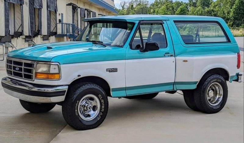 bronco.jpg