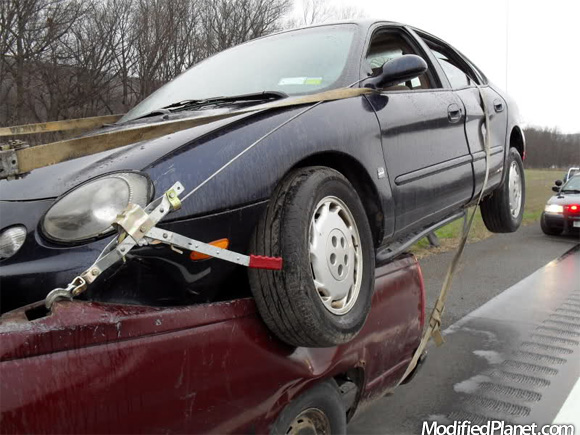 car-photo-1999-ford-taurus-on-rear-pickup-truck-bed-car-fail-funny.jpg