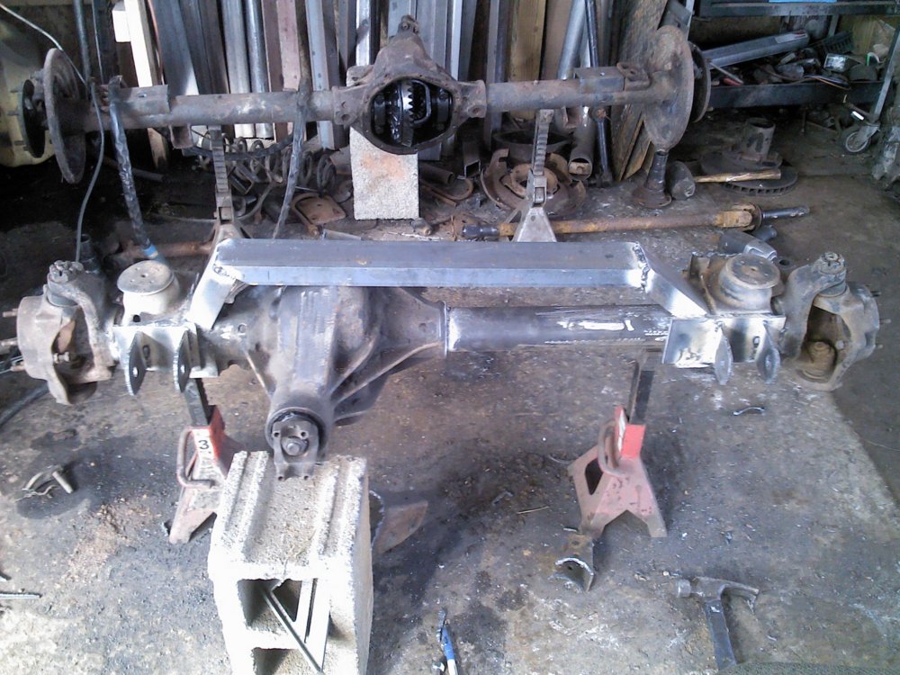 D44 front brackets.jpg