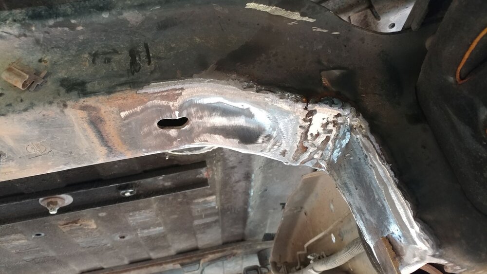 Day11 modify crossmember for fuel tank5resized.jpg