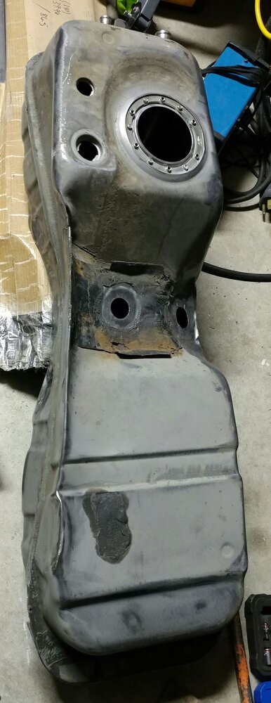 Day11 modify fuel tank8resized.jpg