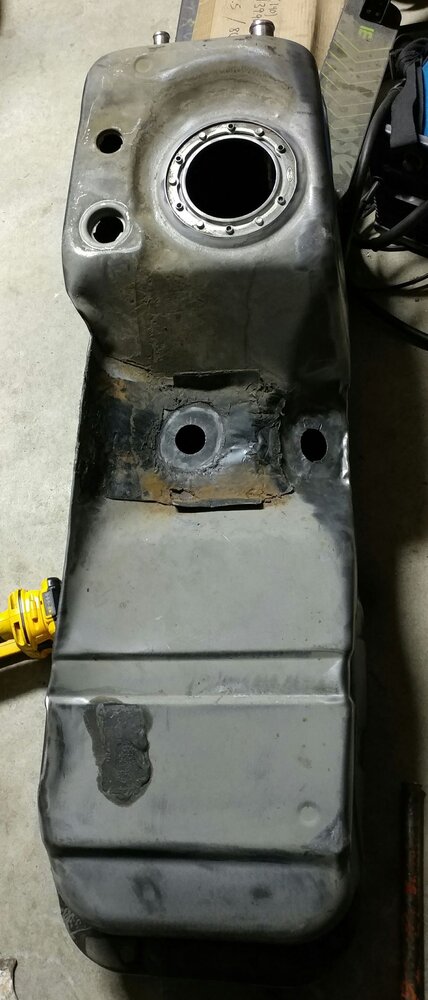 Day11 modify fuel tank9resized.jpg