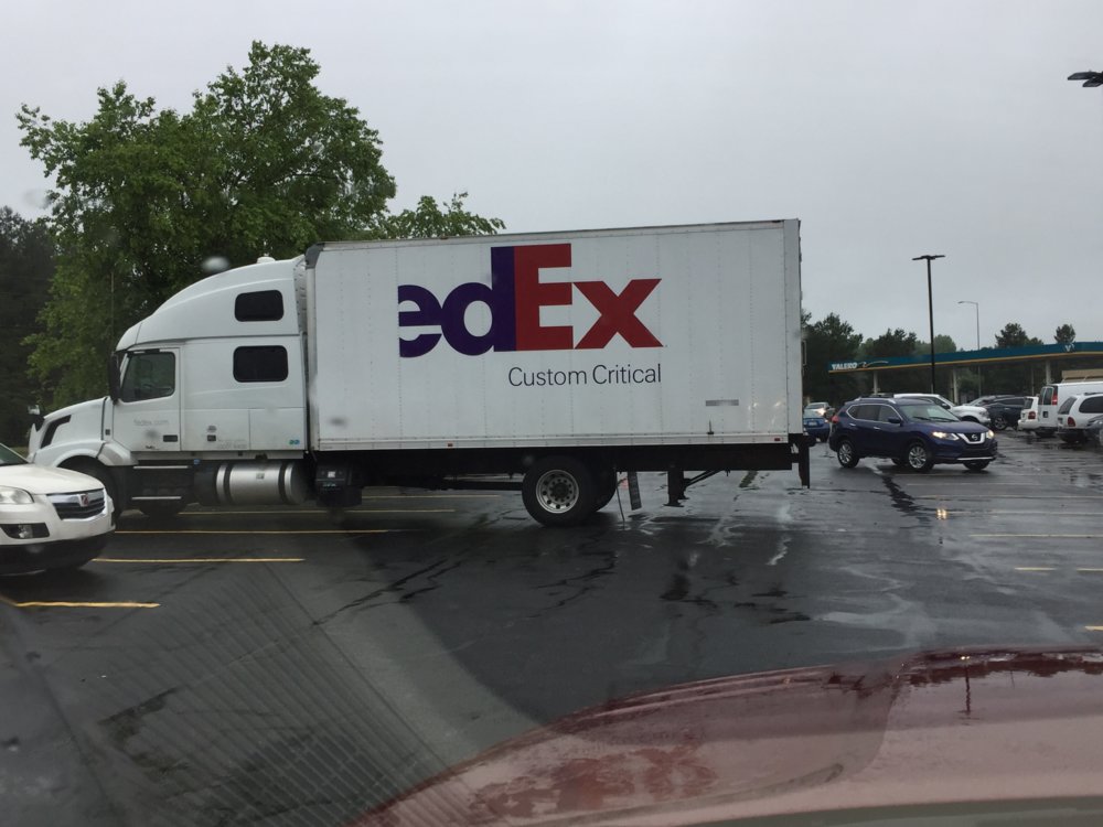 FedEx Parking.jpg