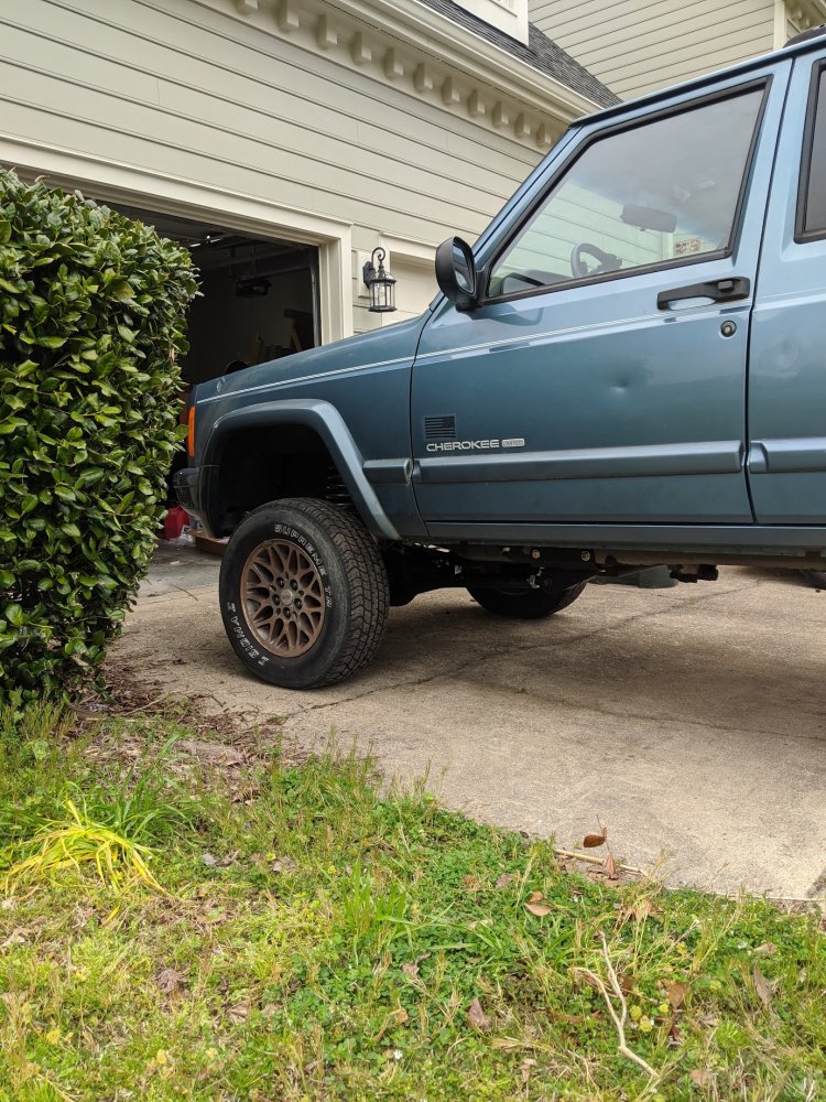 front_liftt.jpg