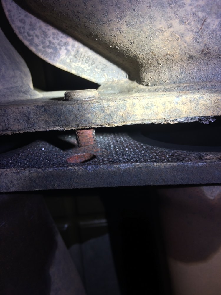 Exhaust stud removal ideas... fml NC4x4