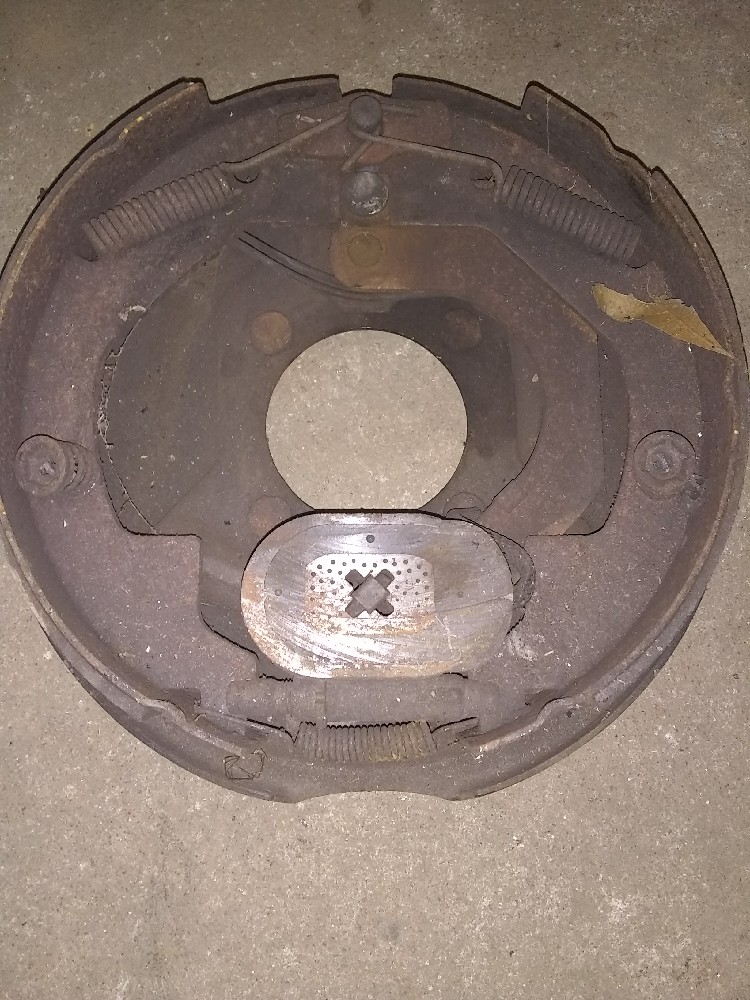 Trying to Remove Hubs on a Hudson 5 Ton Trailer NC4x4