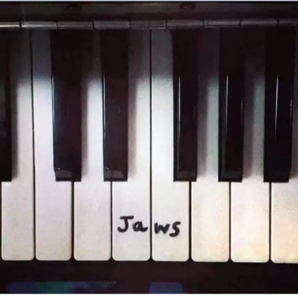 jaws piano.png