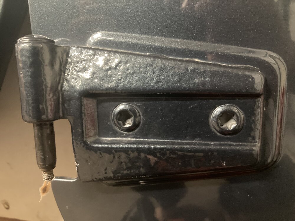 Jeep hinge.jpg