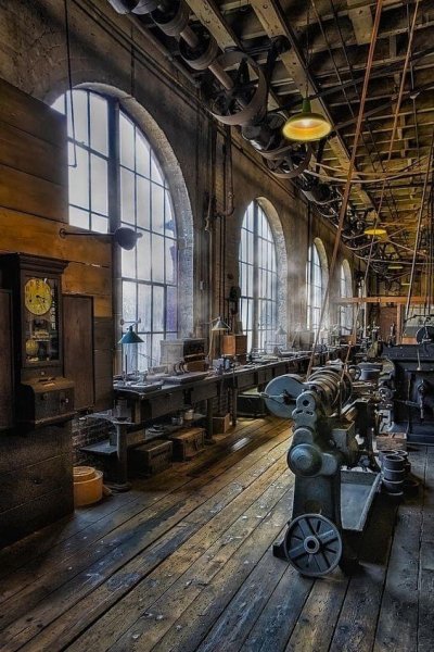 old machine shop photo.jpeg