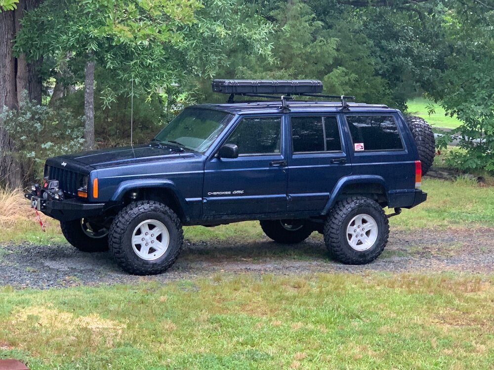 Our jeep.jpg