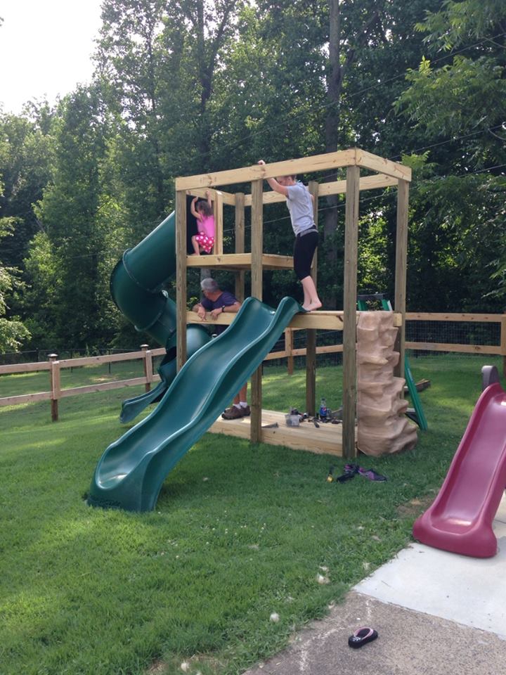 playset2.jpg