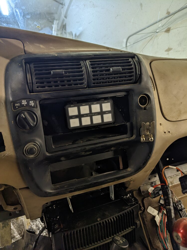 PXL_20221227_230414276.jpg