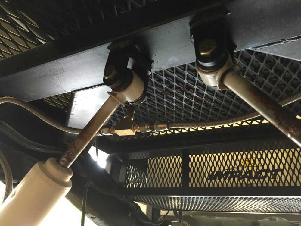 Rear brake tee.JPG