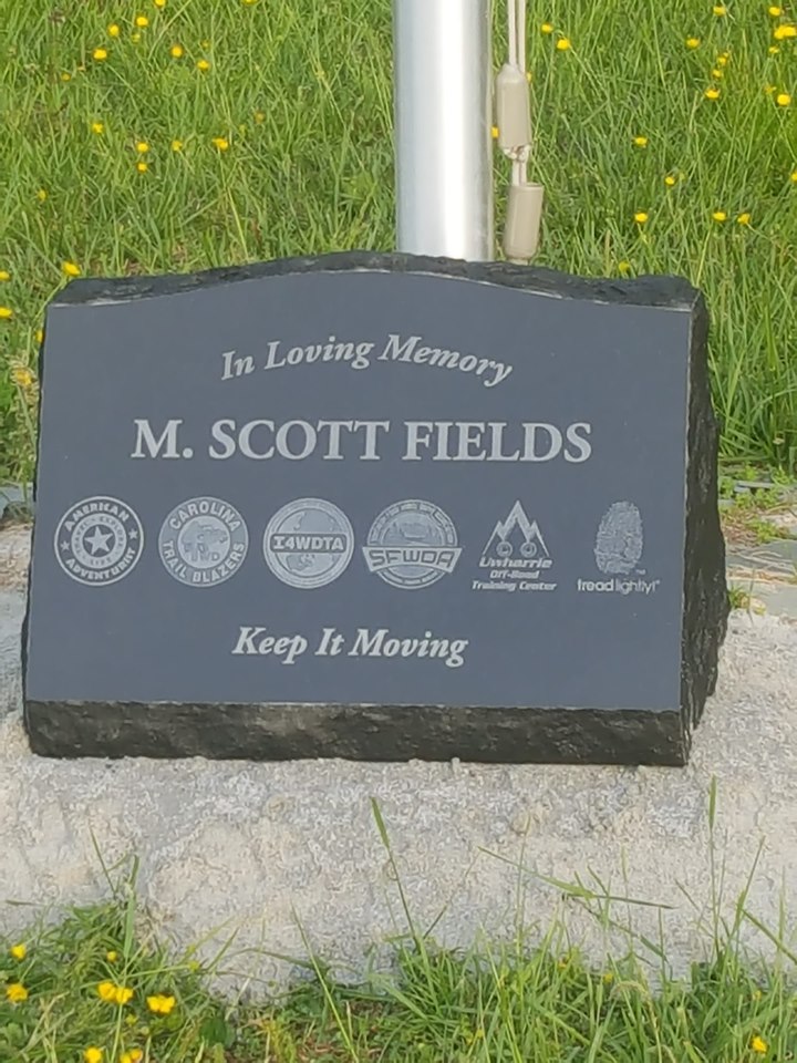 Scotts Memorial.jpg