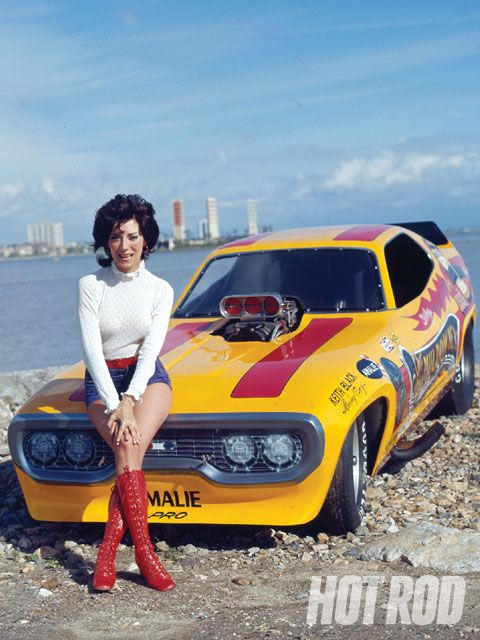 shirley_muldowney+funny_car.jpg