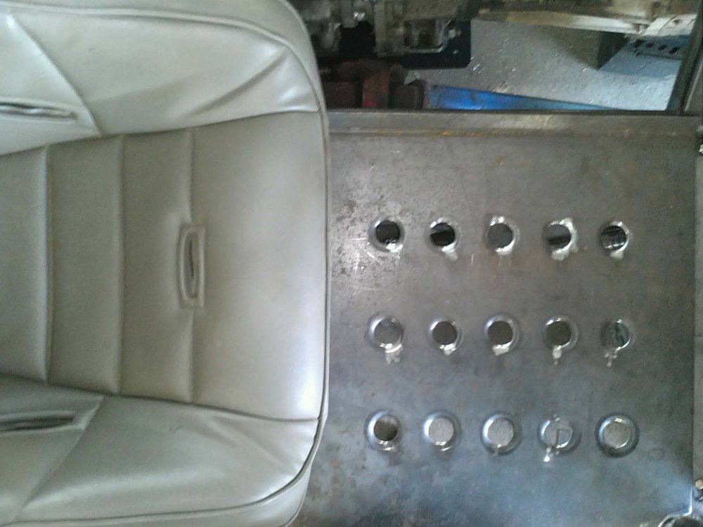 toy5floorpan.jpg