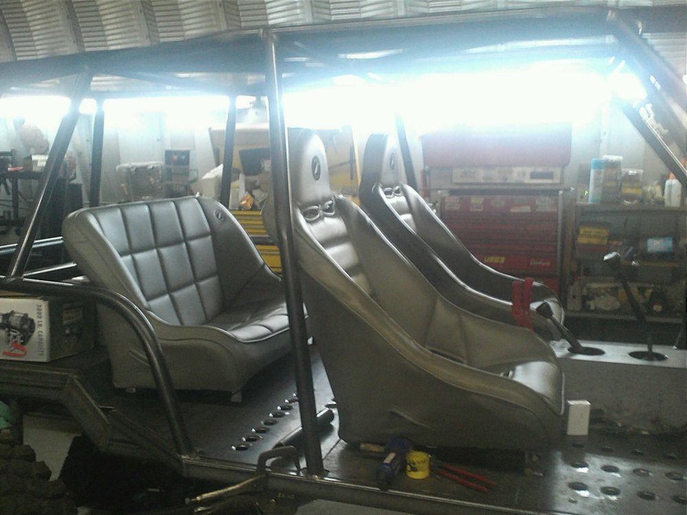 toy8floorpan.jpg