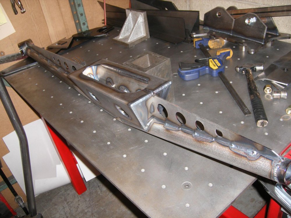 trailing arm 008.jpg