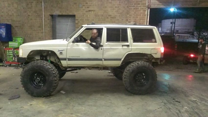 xj stretched.jpg