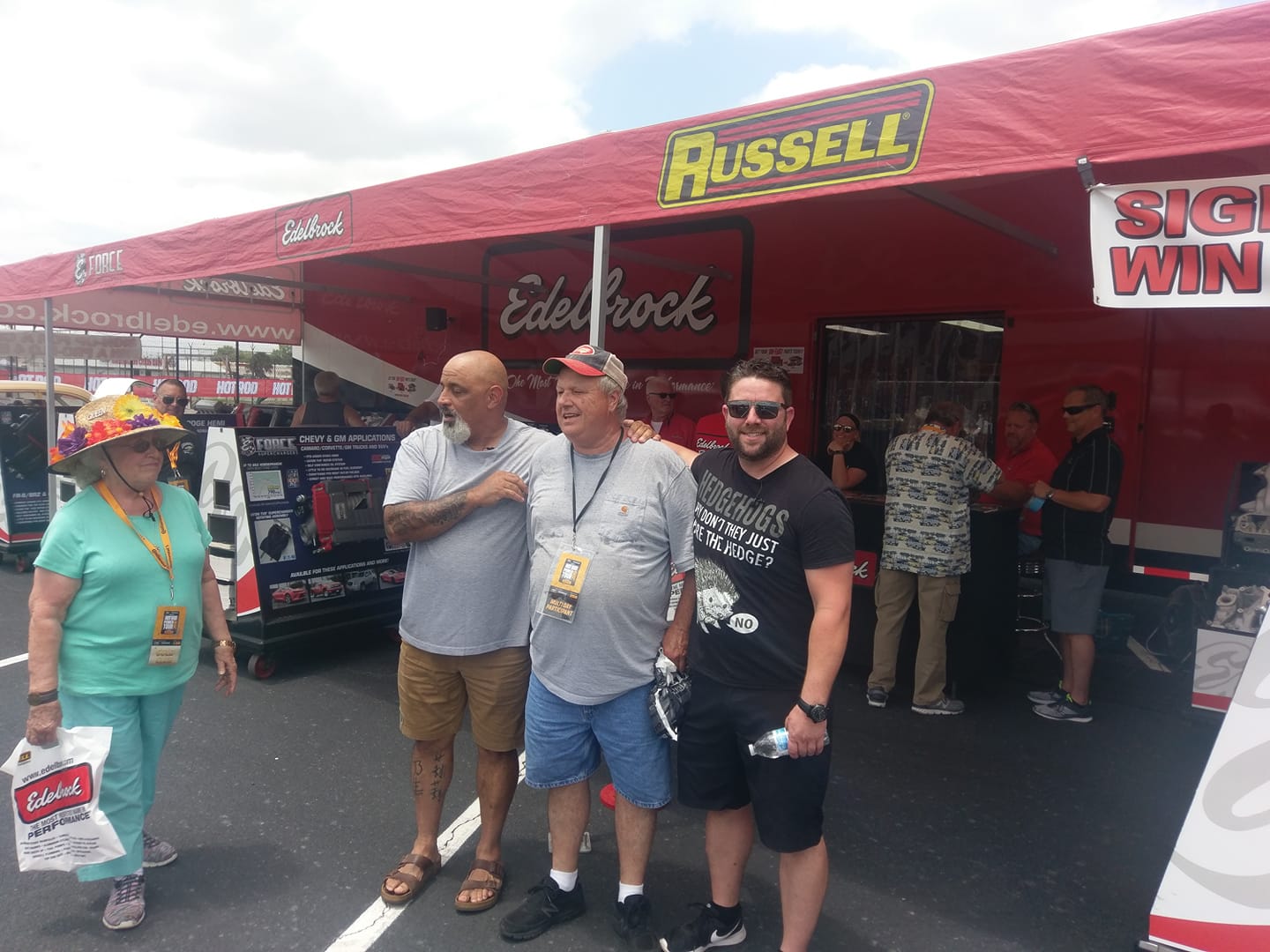 35206711_1923269544371120_5309449480532131840_o