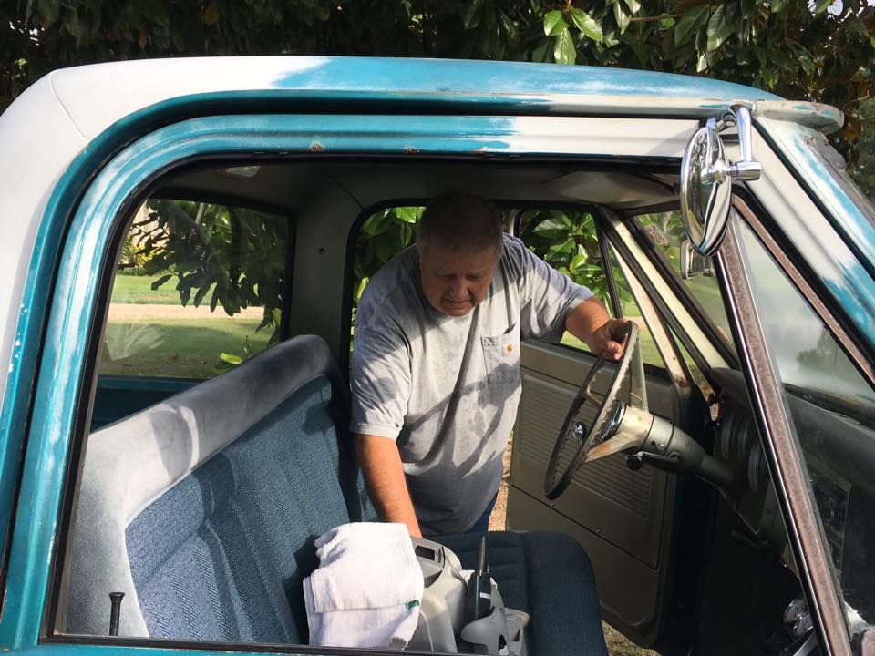 35300554_885618564955829_3873766501890654208_n