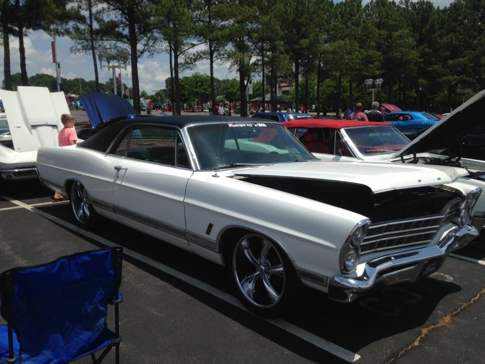 35461398_886498491534503_3530418780364603392_n