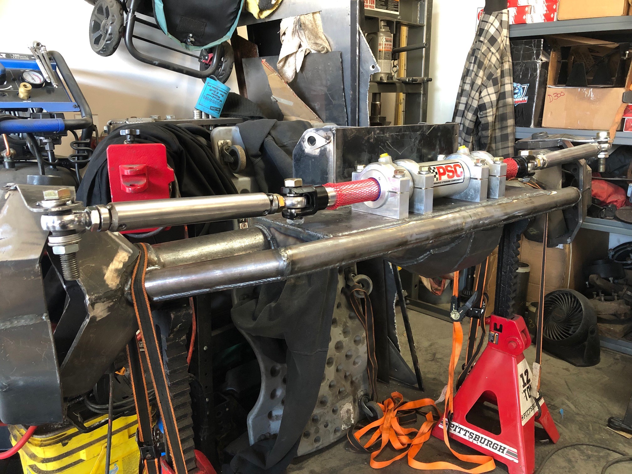 Front Axle Ram Install.jpg