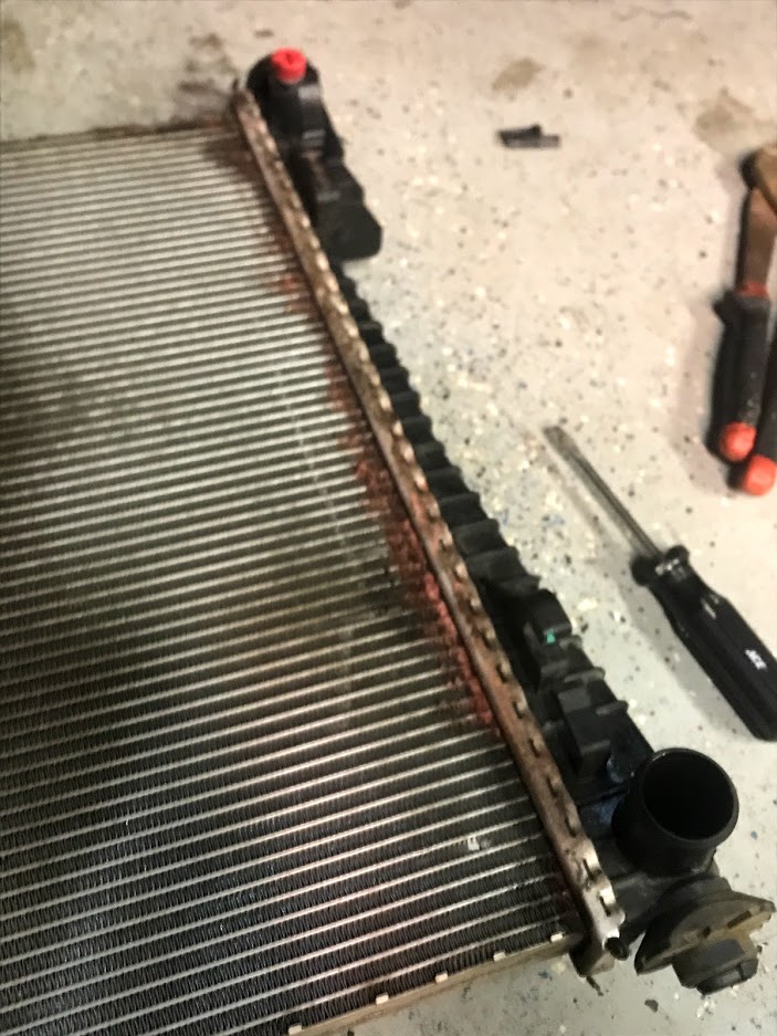 DIY/How to: Radiator Install for a 2008 Jeep Grand Cherokee with a 5.7L V8  Hemi 