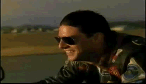 Ydl56QHjQDSxvO7QKE3Q_Dildo%20Top%20Gun.gif