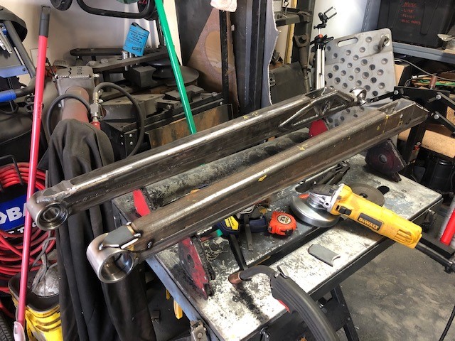 duplicate trailing arms.jpg