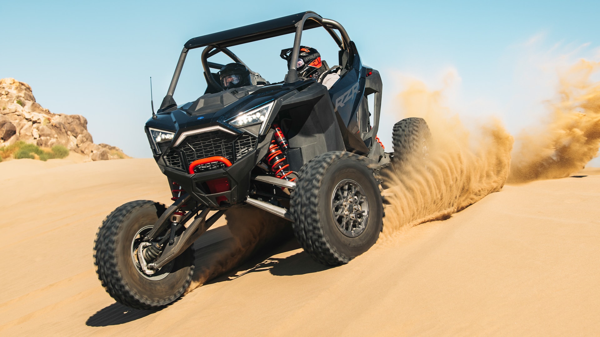 www.motortrend.com